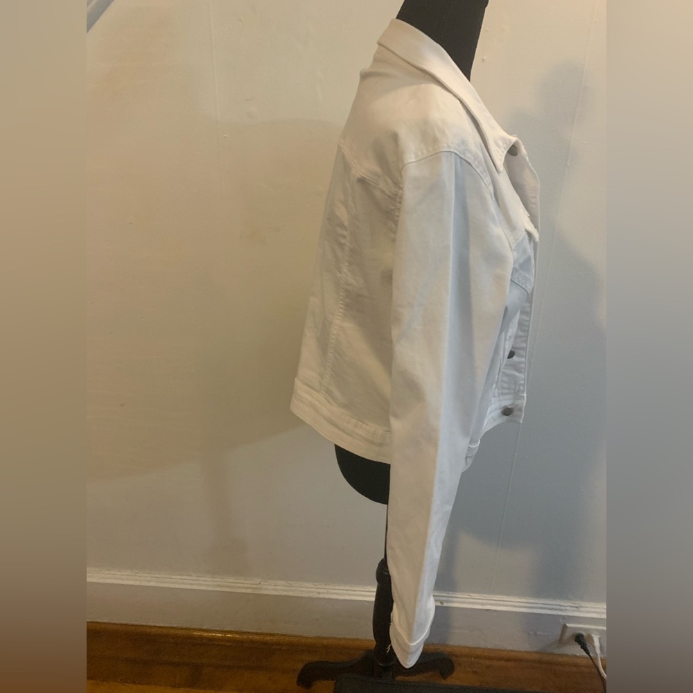 Tribal Women's Classic White Jean Jacket - Picture 4 of 5